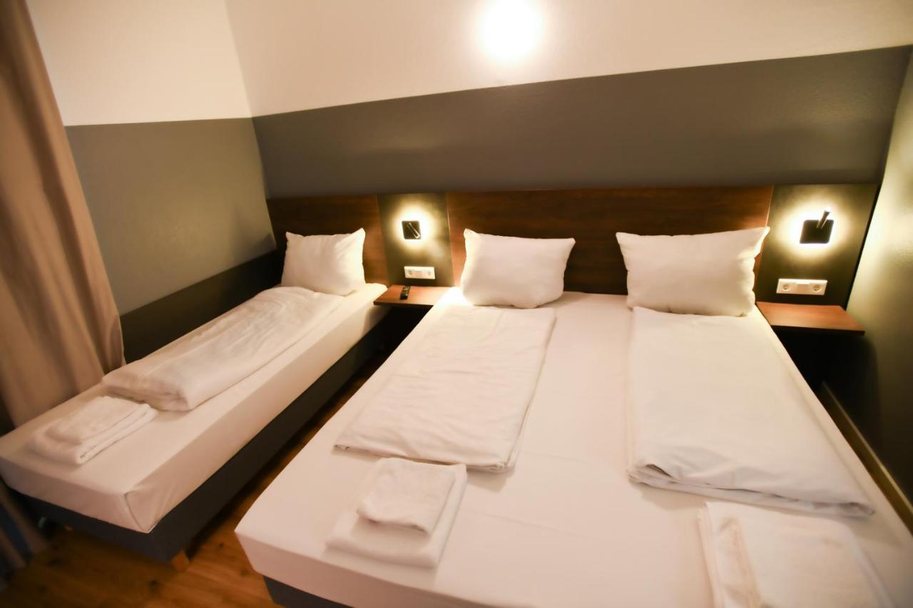 Hotel Apadana Frankfurt Frankfurt am Main Dış mekan fotoğraf