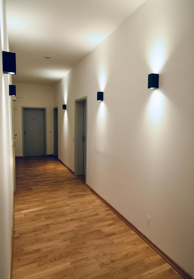 Hotel Apadana Frankfurt Frankfurt am Main Dış mekan fotoğraf