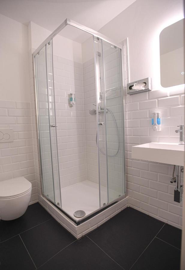Hotel Apadana Frankfurt Frankfurt am Main Dış mekan fotoğraf