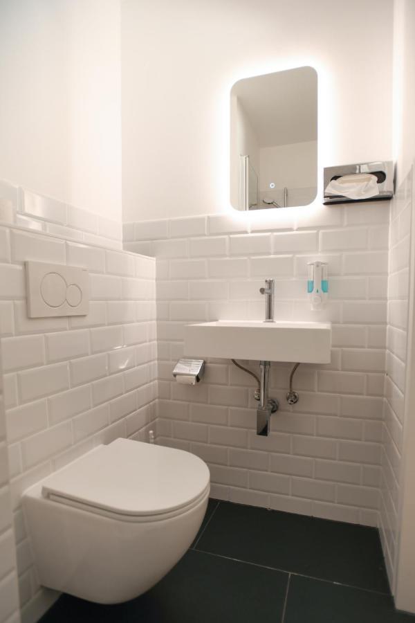Hotel Apadana Frankfurt Frankfurt am Main Dış mekan fotoğraf