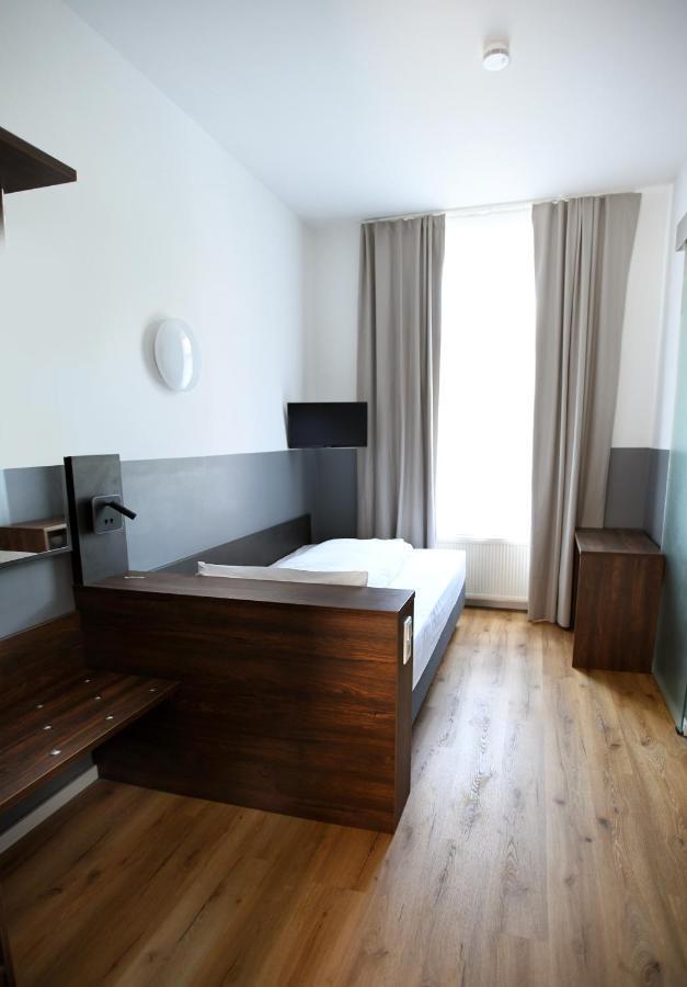 Hotel Apadana Frankfurt Frankfurt am Main Dış mekan fotoğraf