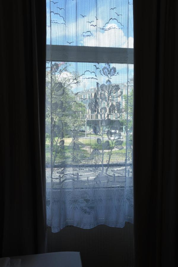 Hotel Apadana Frankfurt Frankfurt am Main Dış mekan fotoğraf