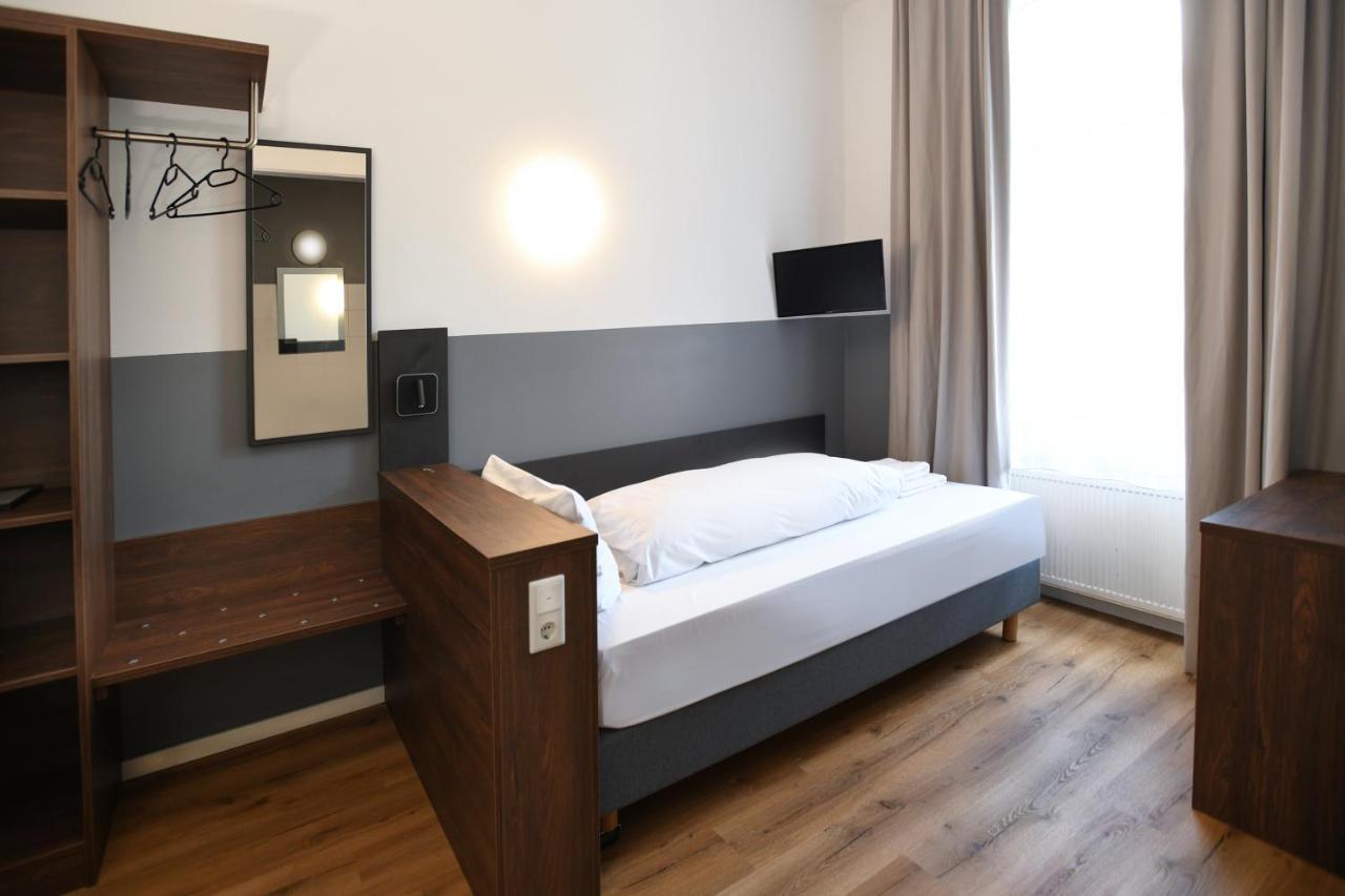 Hotel Apadana Frankfurt Frankfurt am Main Dış mekan fotoğraf