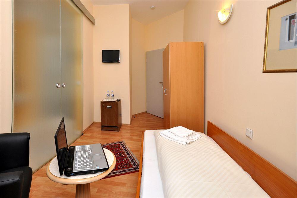 Hotel Apadana Frankfurt Frankfurt am Main Dış mekan fotoğraf
